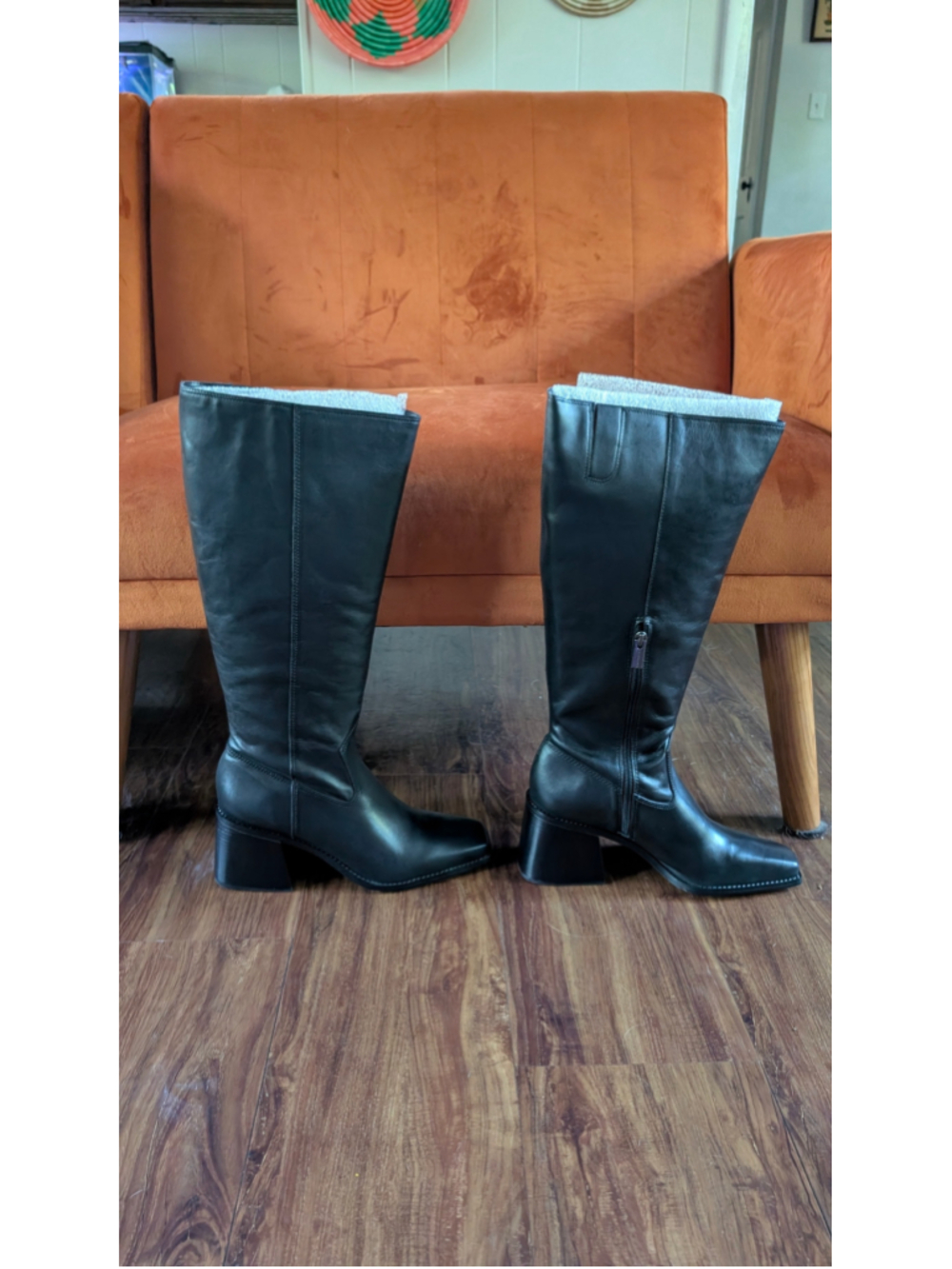 New in Box Vince Camuto Sangeti boots 10M